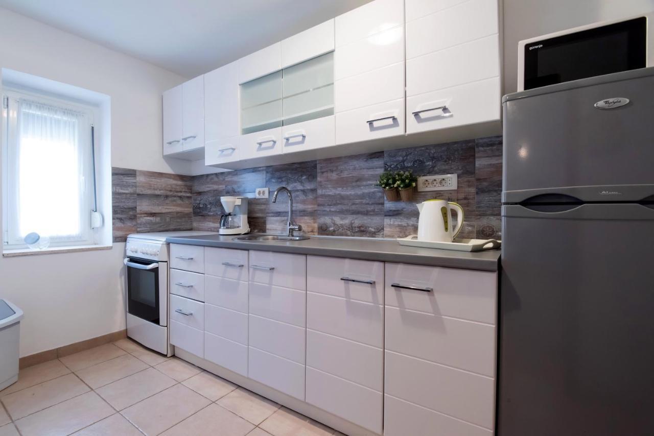Apartment Luka Arbanasi Zadar Exteriör bild