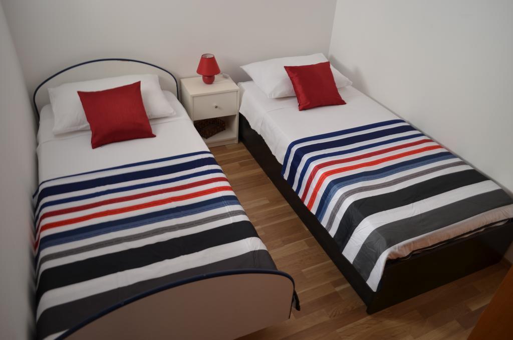 Apartment Luka Arbanasi Zadar Exteriör bild